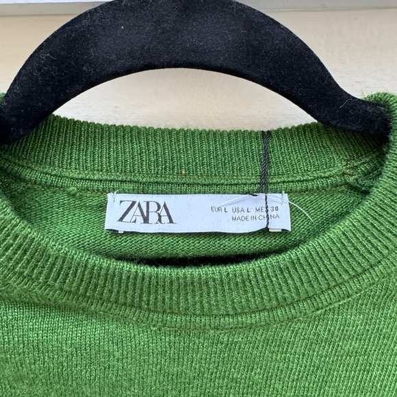 Zara cropped long sleeved sweater/top - Picture 2 of 5